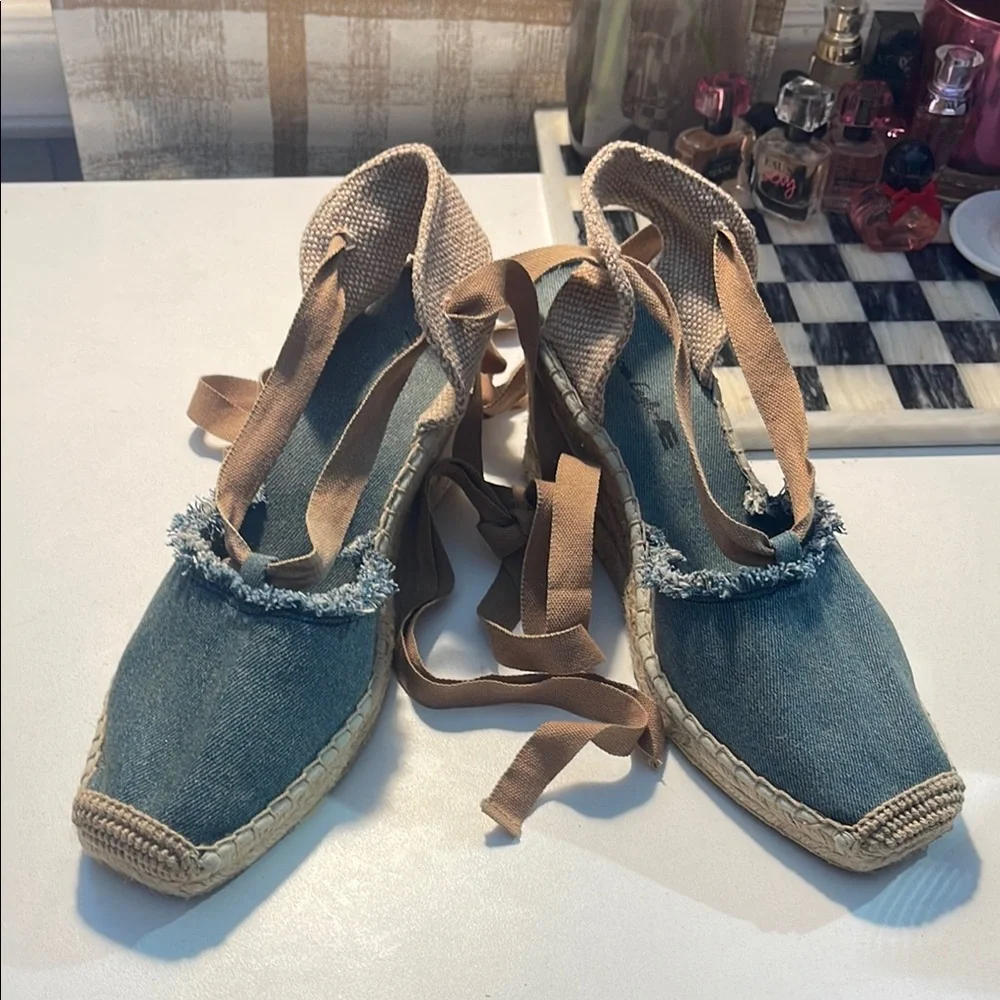 American Eagle Denim Blue and Tan Espadrille Slip-Ons - Picture 12 of 16